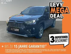 Schwarz (metallic) Gebraucht 2020 Toyota RAV4 Hybrid Team SUV | 29.888 € (Fairer Preis)