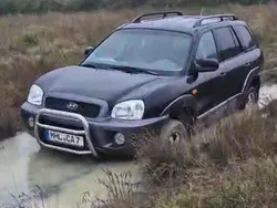 Schwarz Gebraucht 2002 Hyundai Santa Fe SUV | 2.500 € (Fairer Preis)