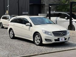 Weiß Gebraucht 2012 Mercedes R350 Van / Kleinbus | 17.799 € (Etwas zu teuer)