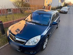 Blau Gebraucht 2005 Opel Signum Kleinwagen | 2.200 € (Teuer)