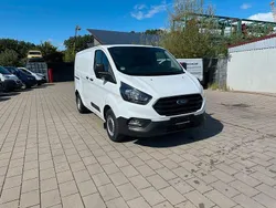 Weiß Gebraucht 2018 Ford Transit Custom Van / Kleinbus | 9.500 €