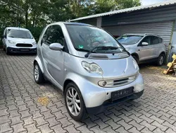Silber Gebraucht 2004 Smart ForTwo Coupé Basis Coupé | 1.990 € (Fairer Preis)