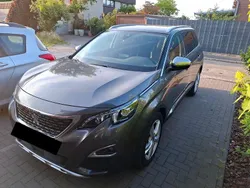 Grau Gebraucht 2018 Peugeot 5008 Crossway Van / Kleinbus | 19.000 € (Guter Preis)