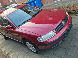 Rot Gebraucht 1997 VW Passat Limousine | 1.700 € (Fairer Preis)