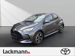 Grau Neu 2025 Toyota Yaris Hybrid Limousine | 24.480 € (Guter Preis)