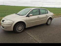 Braun Gebraucht 2006 Renault Mégane II Limousine | 3.000 € (Etwas zu teuer)