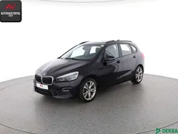 Saphirschwarz Gebraucht 2018 BMW 220 Active Tourer Sport Line Van / Kleinbus | 19.860 € (Fairer Preis)