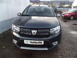 Grau "comete" Gebraucht 2019 Dacia Logan Stepway Limousine | 12.990 € (Etwas zu teuer)