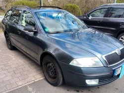 Grau Gebraucht 2005 Skoda Octavia Classic Kombi | 2.200 € (Guter Preis)