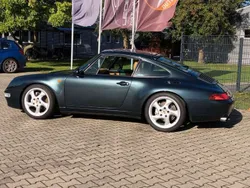 Grün Gebraucht 1994 Porsche 911 Carrera 4 Coupé | 87.900 €