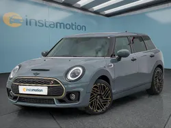 Grün Gebraucht 2022 Mini Clubman Kombi | 27.549 €