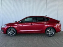 Ultimate red metallic Neu 2025 Hyundai i30 Prime Limousine | 26.450 € (Guter Preis)