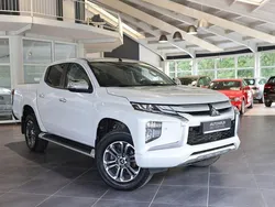 Weiß Gebraucht 2021 Mitsubishi L200 Top Abholung | 28.980 € (Fairer Preis)