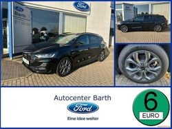 Obsidianschwarz metallic Gebraucht 2023 Ford Focus ST-Line Kombi | 22.690 € (Fairer Preis)