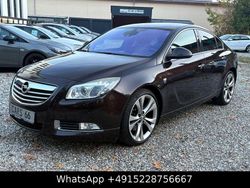 Braun Gebraucht 2011 Opel Insignia Innovation Limousine | 5.950 € (Fairer Preis)