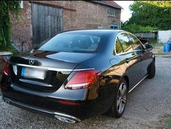 Schwarz Gebraucht 2016 Mercedes E220 Limousine | 22.950 €