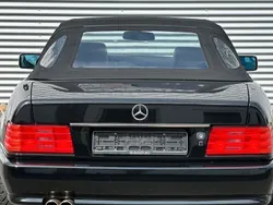 Schwarz Gebraucht 1991 Mercedes SL300 Cabrio | 19.900 €