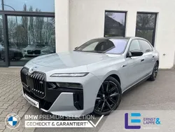 M brooklyn grau Gebraucht 2024 BMW i7 Limousine | 123.770 € (Superpreis)
