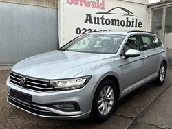 Grau Gebraucht 2022 VW Passat Business Kombi | 16.990 € (Fairer Preis)