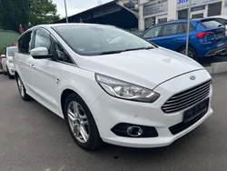 Weiß Gebraucht 2016 Ford S-MAX Business Edition Van / Kleinbus | 11.999 € (Guter Preis)