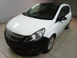 Weiß Gebraucht 2010 Opel Corsa Color Edition Limousine | 1.200 € (Superpreis)