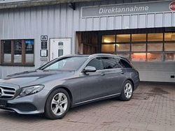 Selenitgrey metallic paint Gebraucht 2017 Mercedes E200 Avantgarde Kombi | 17.450 € (Guter Preis)