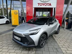 Shimmering silver metallic Neu 2024 Toyota C-HR Team SUV | 39.920 € (Fairer Preis)