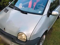 Silber Gebraucht 2000 Renault Twingo Kleinwagen | 1.100 €