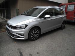 Silber Gebraucht 2018 VW Golf Sportsvan Join Van / Kleinbus | 16.900 € (Fairer Preis)