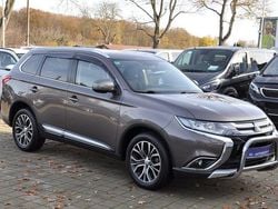 Braun Gebraucht 2016 Mitsubishi Outlander SUV | 17.990 € (Guter Preis)