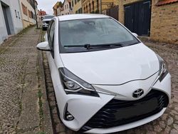 Weiß Gebraucht 2017 Toyota Yaris Limousine | 8.200 € (Superpreis)