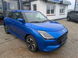 Blau Neu 2025 Suzuki Swift Comfort+ Limousine | 21.990 €