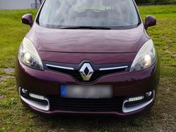 Violet Gebraucht 2013 Renault Mégane GrandTour Kombi | 5.500 € (Fairer Preis)