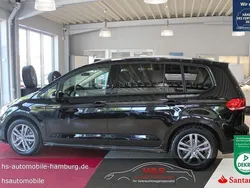 Schwarz Neu 2025 VW Touran R-line Van / Kleinbus | 41.900 €