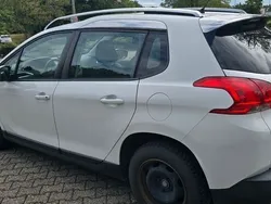 Weiß Gebraucht 2014 Peugeot 2008 Active SUV | 4.790 € (Guter Preis)