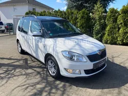 Weiß Gebraucht 2014 Skoda Roomster Fresh Kombi | 5.490 € (Fairer Preis)