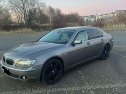 Grau Gebraucht 2006 BMW 740 Limousine | 6.800 € (Fairer Preis)
