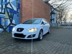 Weiß Gebraucht 2012 Seat Leon FR Limousine | 4.700 € (Superpreis)