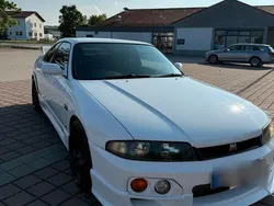 Weiß Gebraucht 1996 Nissan Skyline Coupé | 37.999 €