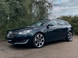 Grün Gebraucht 2015 Opel Insignia Kombi | 12.500 €