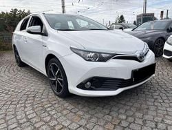 Weiß Gebraucht 2017 Toyota Auris Hybrid Edition-S Kombi | 16.490 € (Fairer Preis)