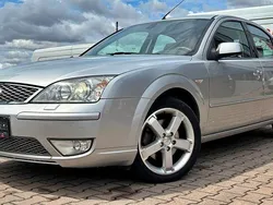 Silber Gebraucht 2006 Ford Mondeo Ghia Limousine | 2.950 € (Fairer Preis)
