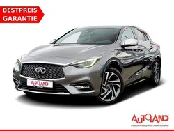 Grau Gebraucht 2018 Infiniti Q30 Kleinwagen | 17.490 € (Teuer)