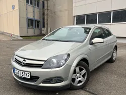 Grau Gebraucht 2005 Opel Astra GTC Coupé | 2.999 € (Fairer Preis)