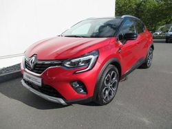 Dezirrot metallic/dach black Gebraucht 2021 Renault Captur Intens SUV | 21.400 € (Etwas zu teuer)