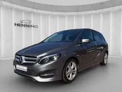 Grau Gebraucht 2017 Mercedes B200 Urban Van / Kleinbus | 19.480 € (Fairer Preis)