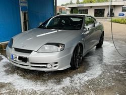 Grau Gebraucht 2004 Hyundai Coupé Coupé | 2.900 € (Teuer)