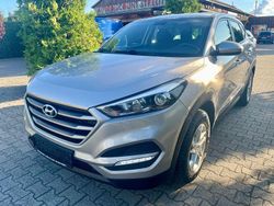 Weiß Gebraucht 2016 Hyundai Tucson Classic SUV | 13.790 € (Fairer Preis)