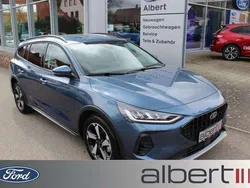 Chrome blue Gebraucht 2024 Ford Focus Active X Kombi | 32.795 € (Teuer)
