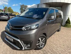 Basaltgrau metallic Gebraucht 2023 Toyota Proace Verso Comfort Kombi | 34.990 € (Guter Preis)